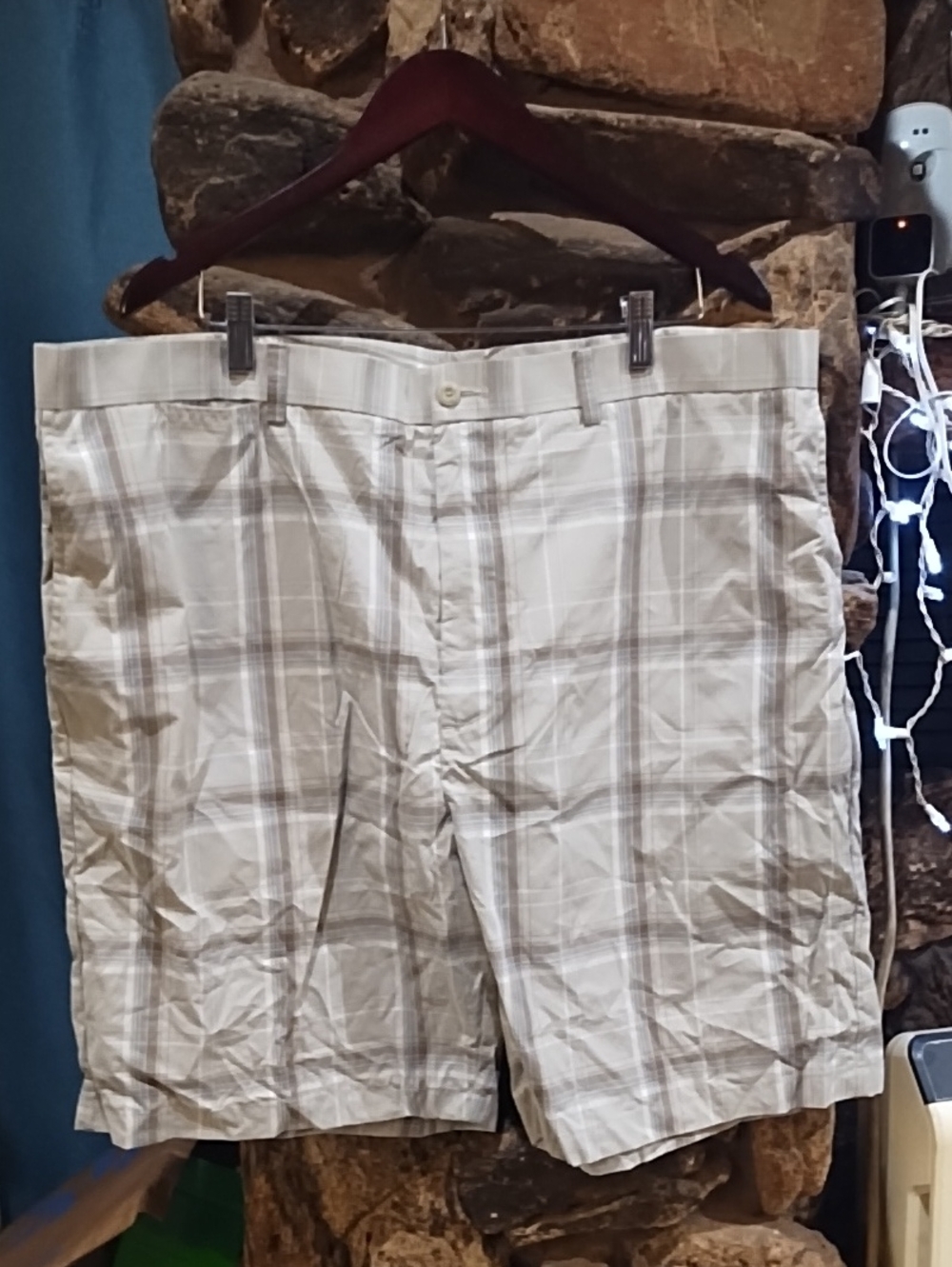 Hogan Men's Plaid Casual Shorts - Gray & Tan
